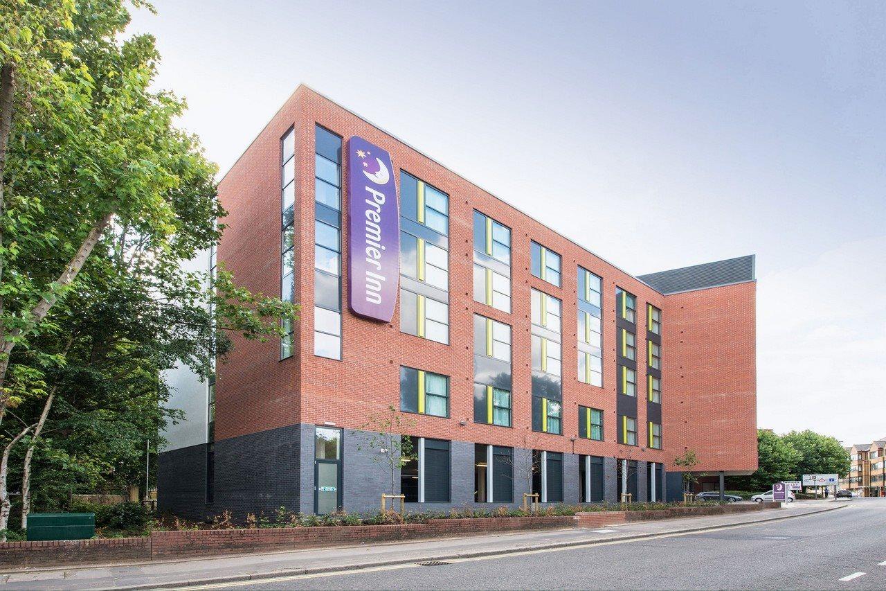 Premier Inn Chelmsford City Centre ภายนอก รูปภาพ